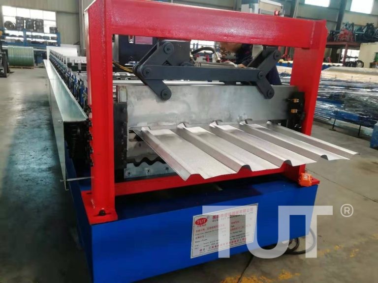 Double Layer Roof Sheet Roll Forming Machine Test Running in our factory