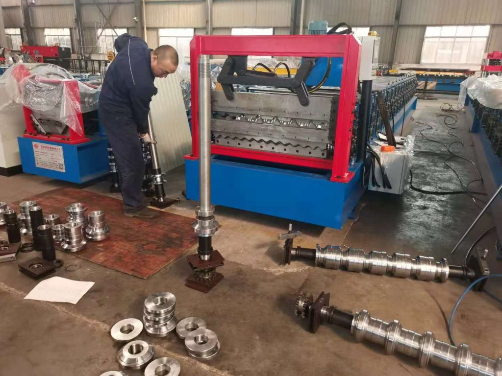 Double Layer Roof Panel Roll Forming Machines in production for Mexico customer
